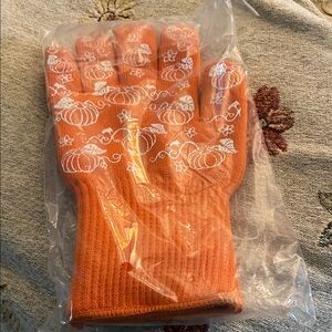Orange Pumpkin Pattern Gloves